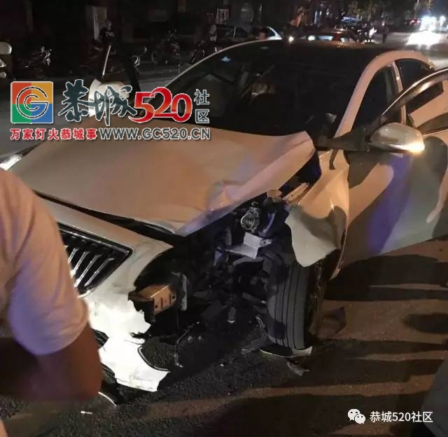 警惕！恭城昨夜一连两起车祸，其中一人重伤昏迷不醒78 / 作者:社区小编 / 帖子ID:235359