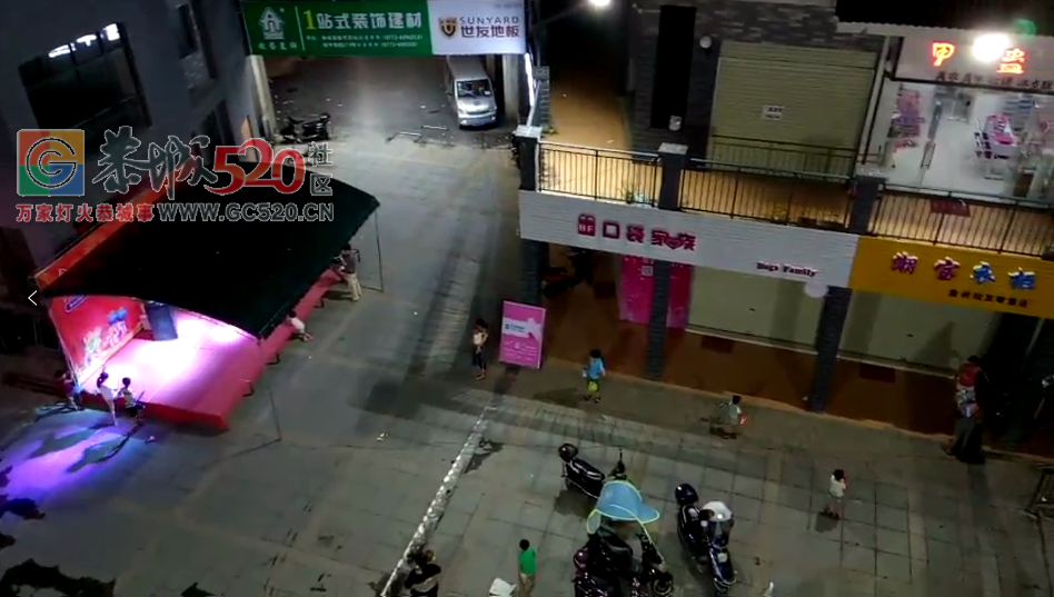 恭城老车站百汇超市的音乐大声不停，便民超市变扰民超市，有没有人管一下173 / 作者:红花绿叶 / 帖子ID:235616