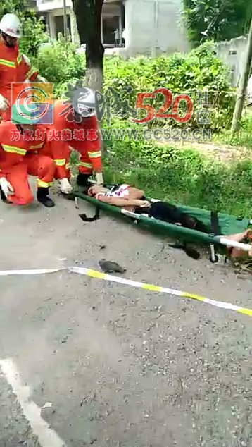就在刚刚，恭城孟家路口江永车跟一辆踏板车“打碰”，男子疑似重伤不起！222 / 作者:茶江人 / 帖子ID:235648