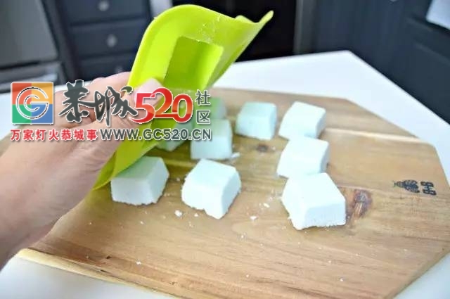 马桶水箱里放这个 再也不用刷马桶了！还省下大笔水费982 / 作者:花开似花落、 / 帖子ID:235938