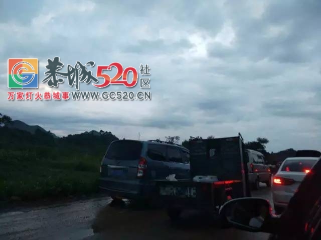 【恭城身边事】糟心！洲塘修路，部分司机却添堵| 嘉会村民有话说：近日为何老停电？826 / 作者:社区小编 / 帖子ID:235987