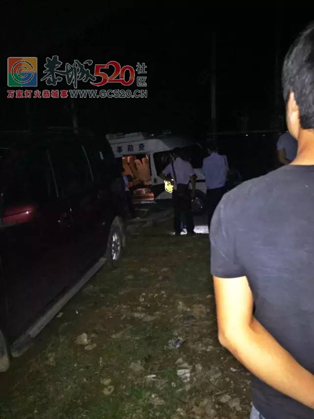 心痛！昨夜在龙虎水渠打捞起一具10岁左右的男孩遗体959 / 作者:社区小编 / 帖子ID:236113