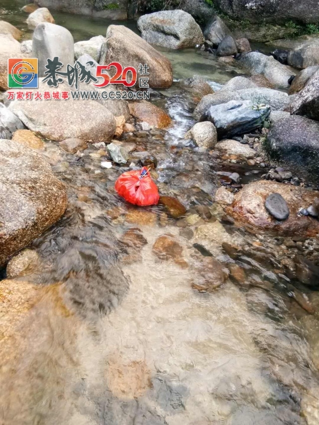 【恭城身边事】 怒斥这些游客！平安下乡源雷劈石是你的垃圾站吗?548 / 作者:社区小编 / 帖子ID:236120