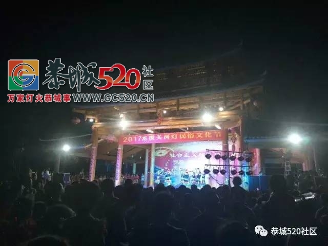 昨夜龙虎河畔数千盏河灯飘飘荡荡，最美的风景送给你~239 / 作者:社区小编 / 帖子ID:236379
