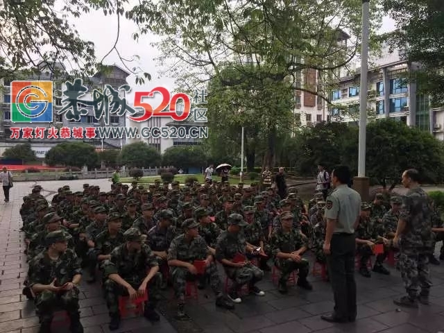 恭城举行新兵入伍欢送仪式 | 91名热血男儿光荣踏上军旅征程！212 / 作者:社区小编 / 帖子ID:236485