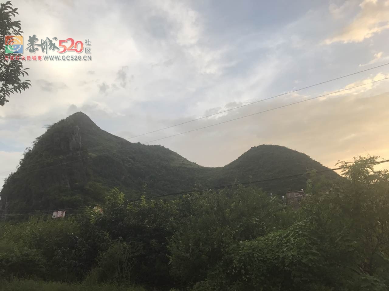 恭城化育村惊现‘’平安佛山体‘’786 / 作者:茶江人 / 帖子ID:236613