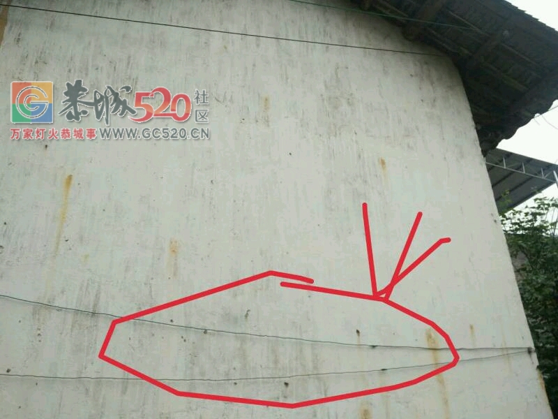 恭城平安乡北溪村废弃房子周围电线垂落，对人身安全存在威胁715 / 作者:登山涉水 / 帖子ID:236785