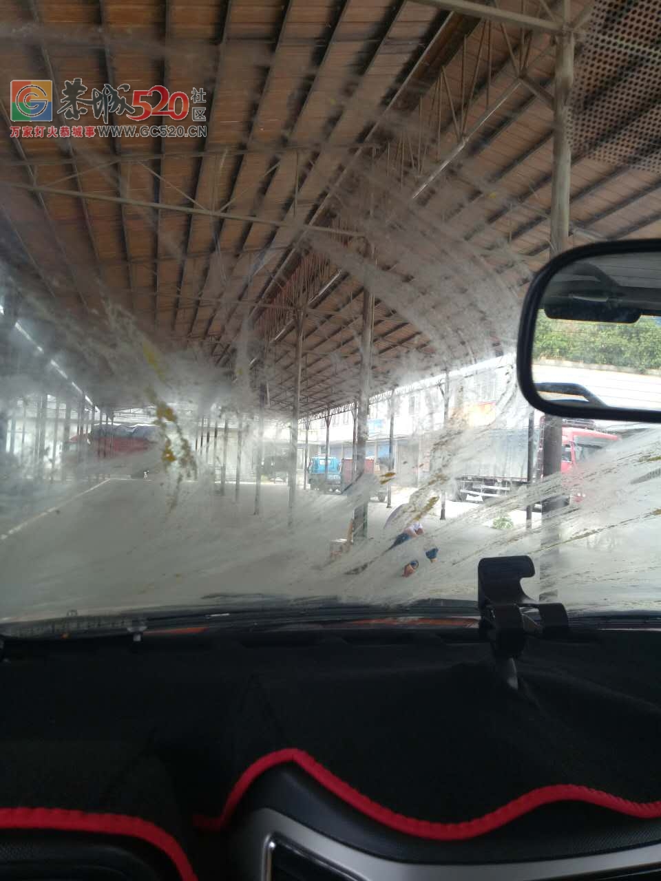 停车不合理可以打电话叫挪车，难道就可以乱涂我的车子了吗？329 / 作者:纯粮正宗土鸡 / 帖子ID:237253