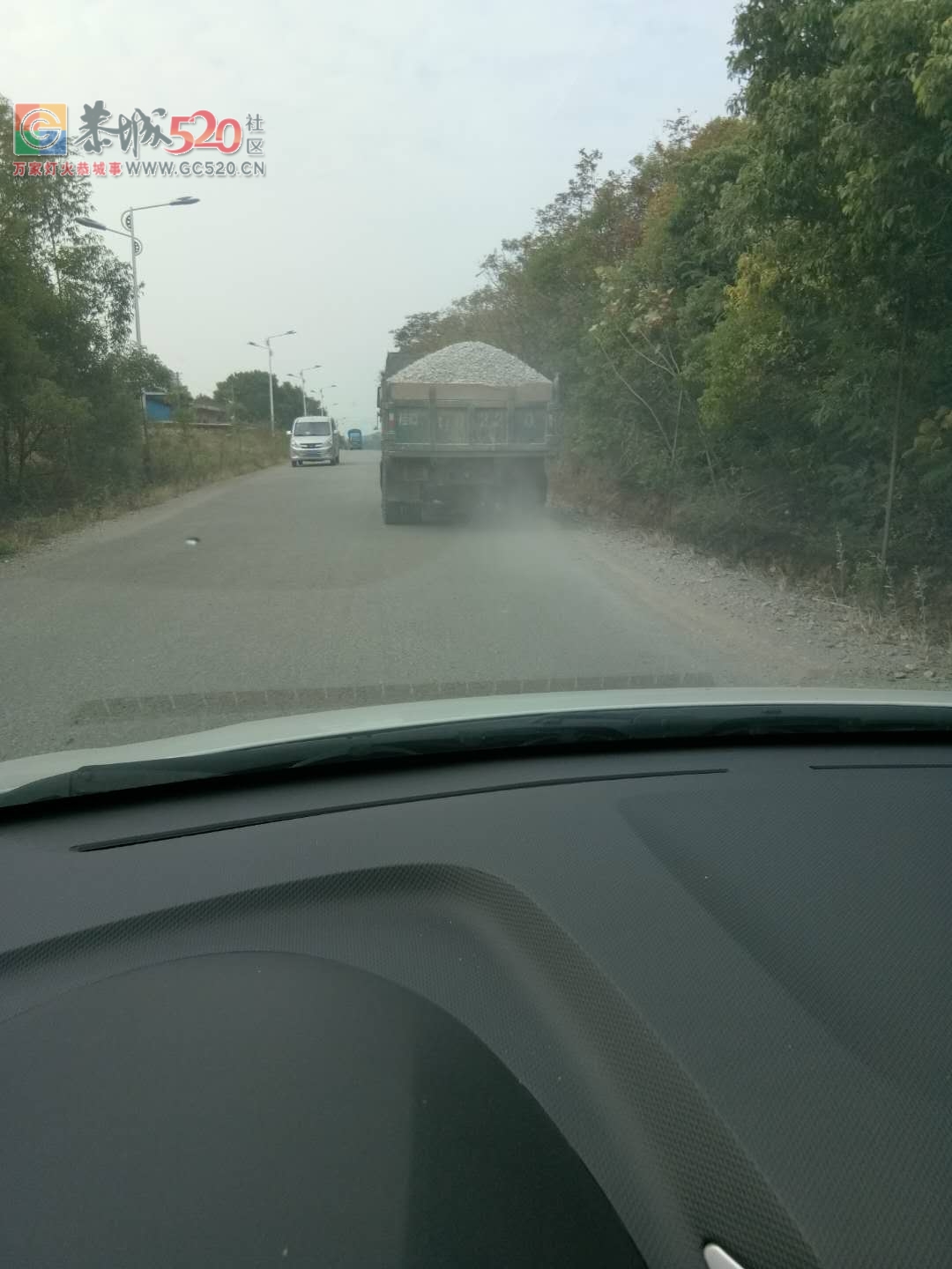 这样拉石头，打到人你就喊死了勒！！！373 / 作者:兔兔呀 / 帖子ID:237914