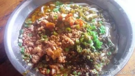 【广西米粉美味又丰富，让你连吃一个月都不重样！】来广西就要吃米粉，要吃螺蛳粉...158 / 作者:单身狗的生活 / 帖子ID:238518