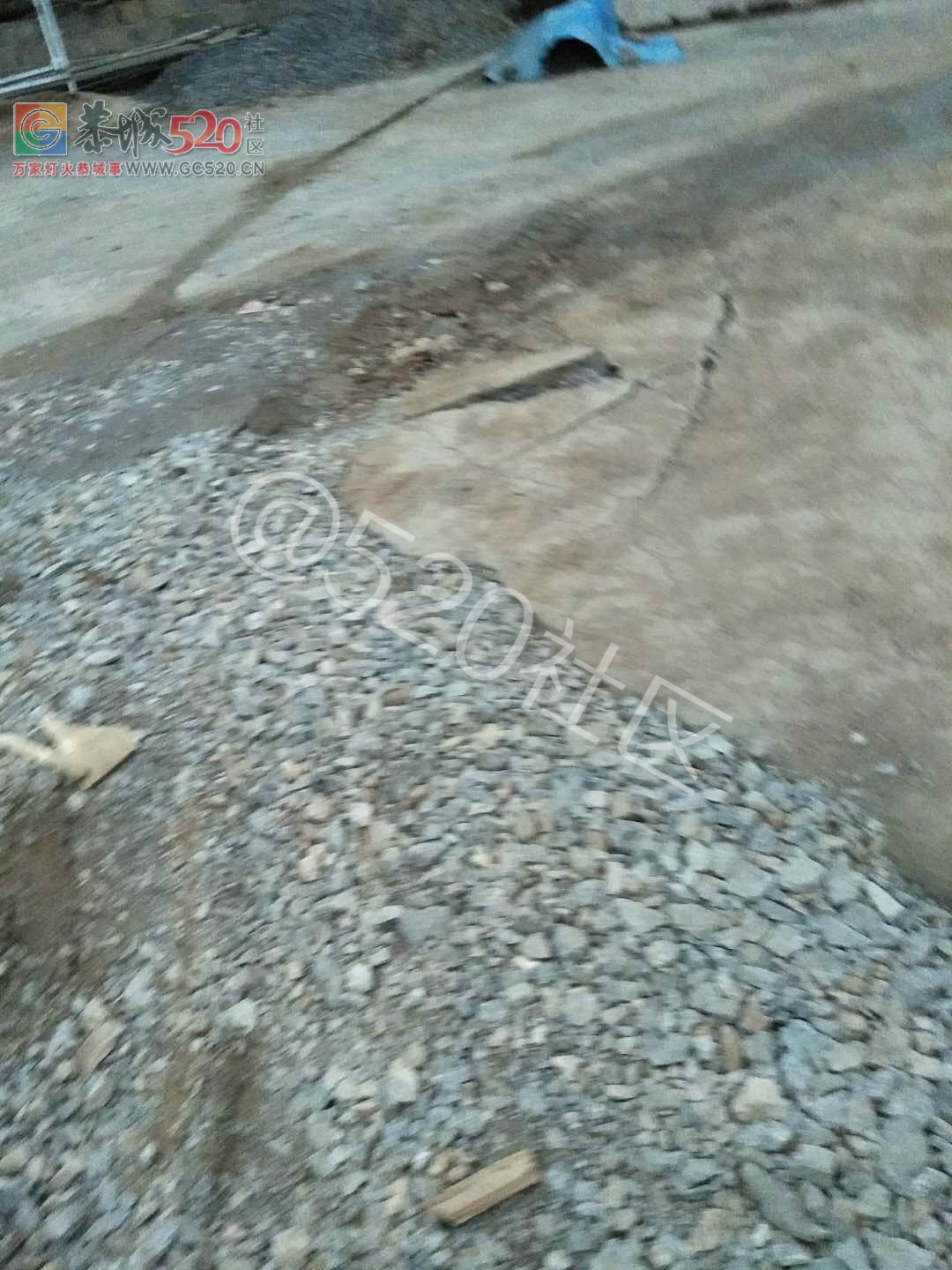 西岭埋污水管，后续没处理好，害人家翻车！！！692 / 作者:thkfh / 帖子ID:241239