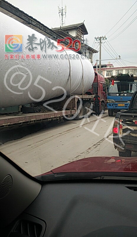 西岭来了两个巨无霸，把西岭堵得严严实实！！484 / 作者:恭城油茶茶江水 / 帖子ID:246129