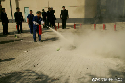 要把安全保障好 消防演练少不了——恭城站组织各岗位职工开展消防演练活动175 / 作者:茶江人 / 帖子ID:246211