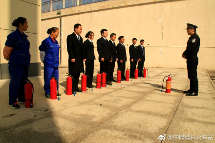 要把安全保障好 消防演练少不了——恭城站组织各岗位职工开展消防演练活动950 / 作者:茶江人 / 帖子ID:246211