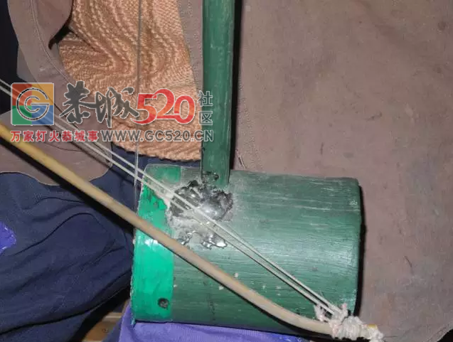 恭城一老人痴迷二胡 只为给生活找点乐子712 / 作者:脚踏实地 / 帖子ID:246316