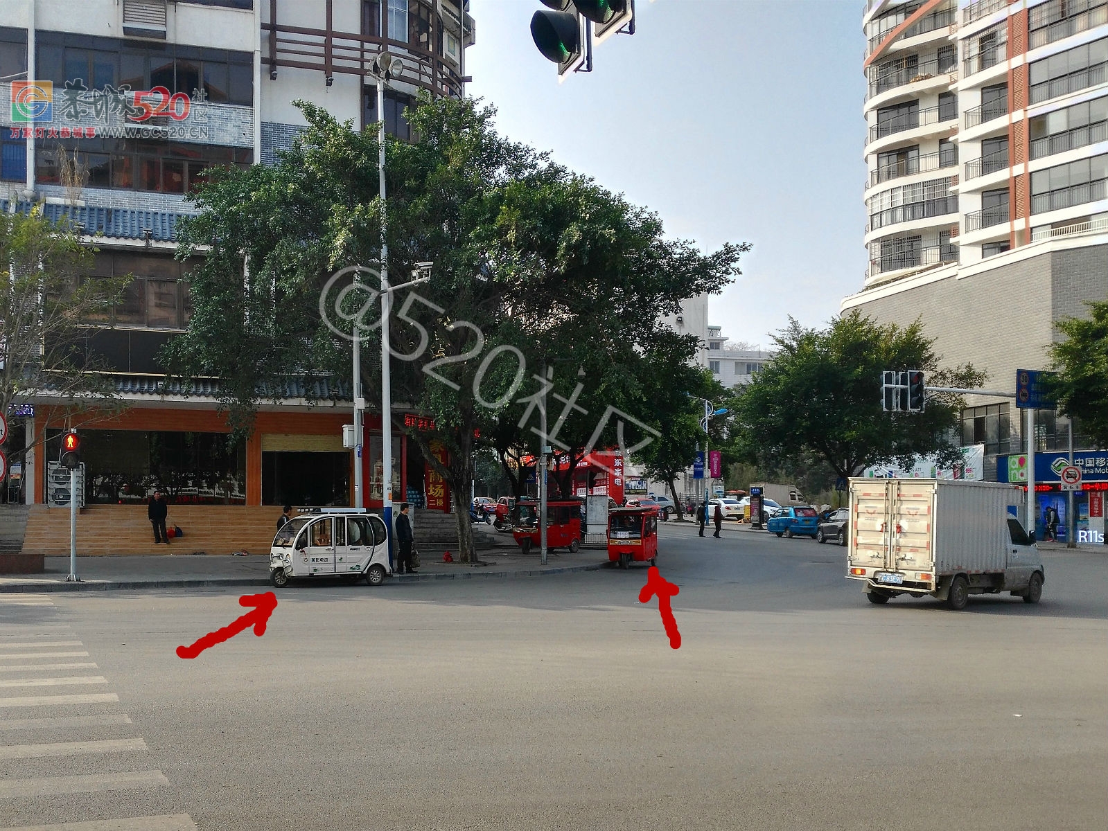 信合路口，经常有三轮车搭客随意停车，严重影响安全，请交警部门管一管！820 / 作者:承接水电安装 / 帖子ID:246407