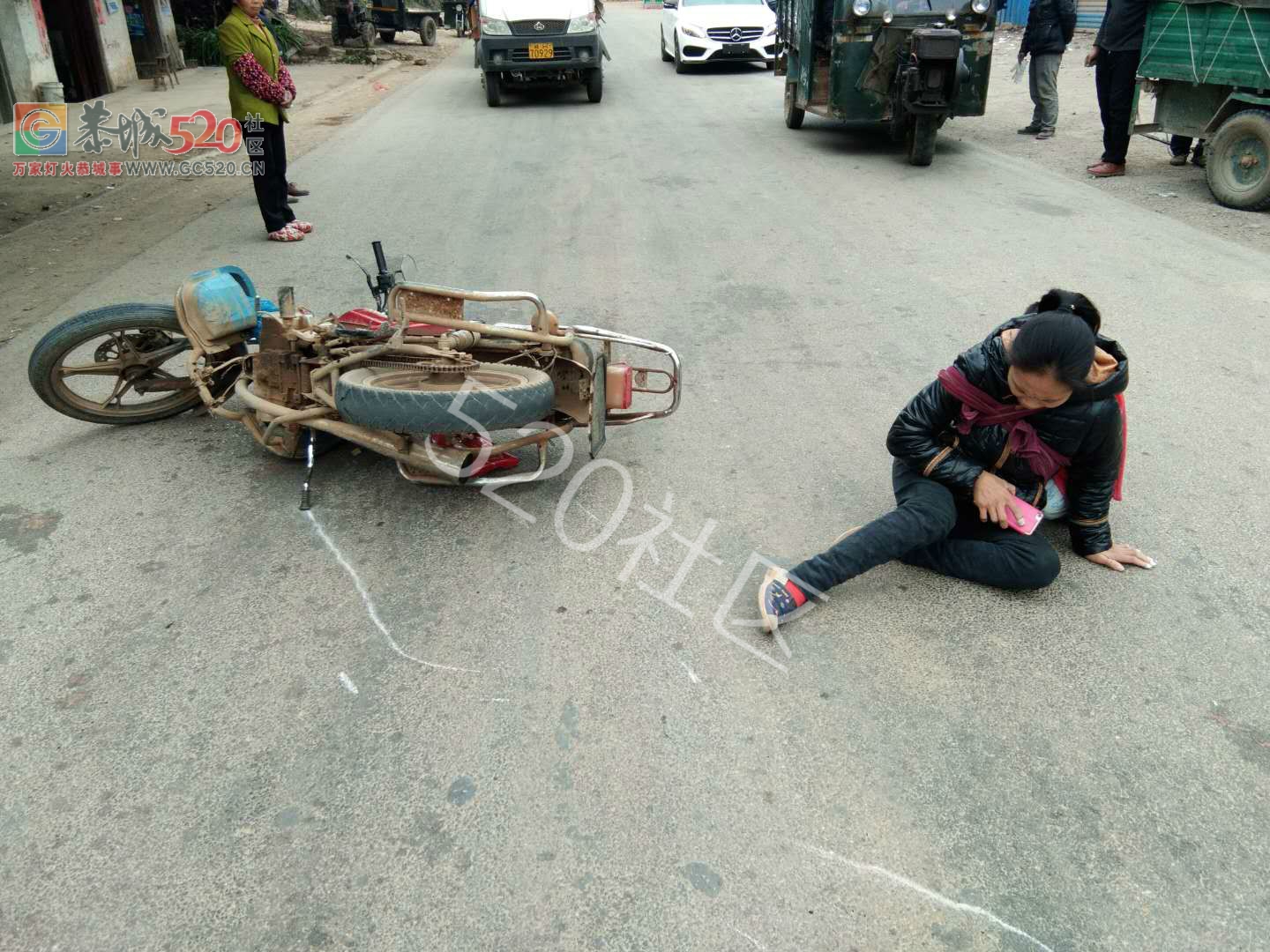 本意去卖晒果，谁想在恭城与二塘交界发生车祸，幸得平安无事。348 / 作者:jphzy / 帖子ID:246598
