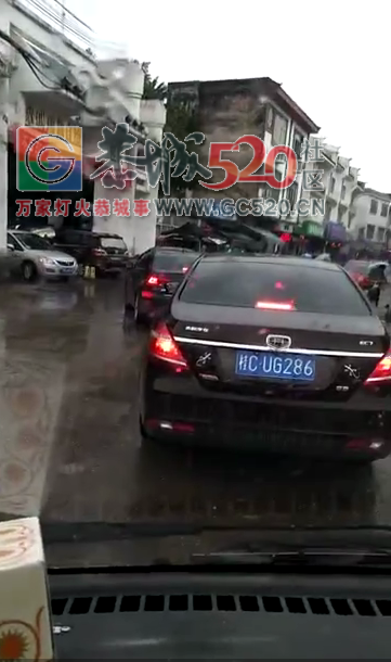 县医院的路那么堵  交警去哪里了953 / 作者:丫丫妹 / 帖子ID:246739