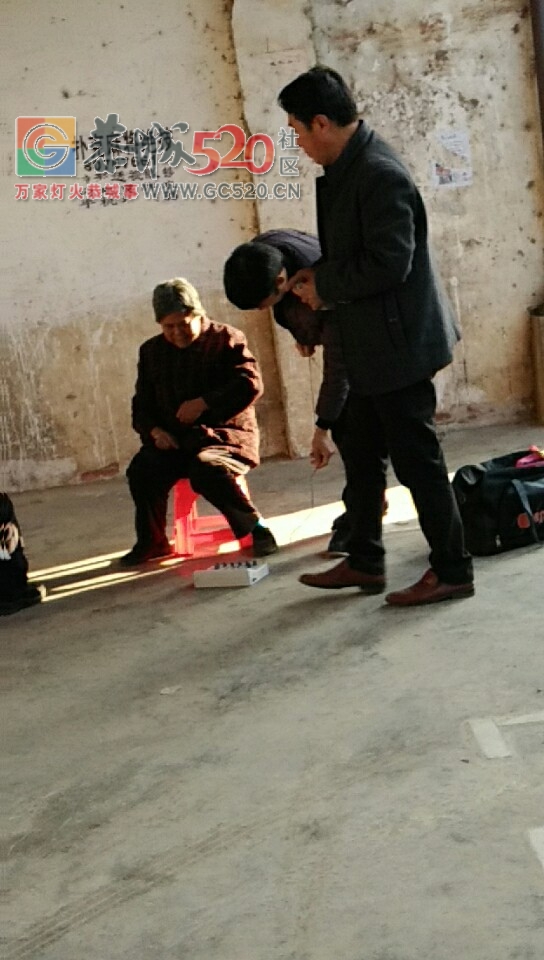 这个到底算不算骗人？那么多粉丝，他不得赚死？？421 / 作者:恭城男人好 / 帖子ID:258011