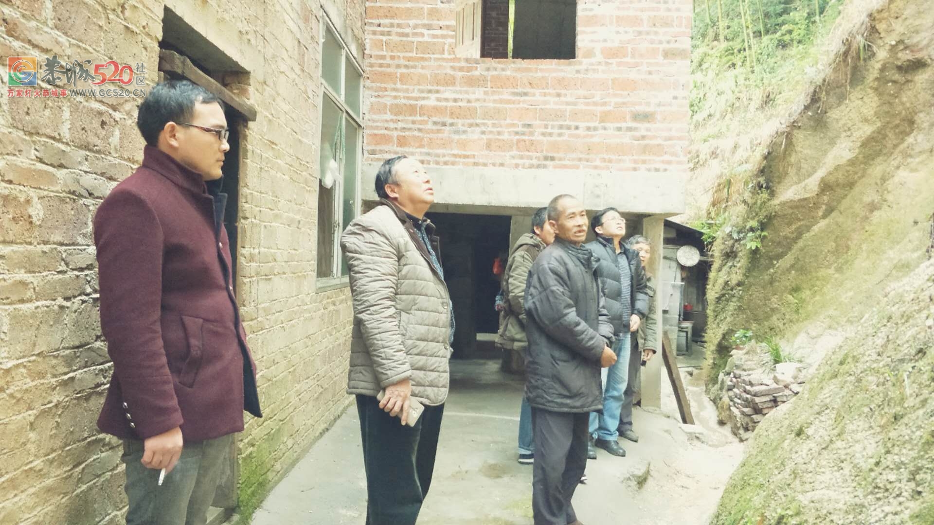 双休日，移民局及交通局冒着大雨视察兰洞库区水毁路416 / 作者:凤凰山脚的人家 / 帖子ID:258309