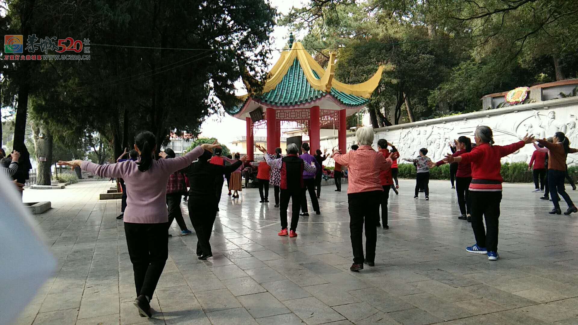 不是讲烈士塔内不准跳舞了的吗69 / 作者:龙虎街娃崽 / 帖子ID:259544