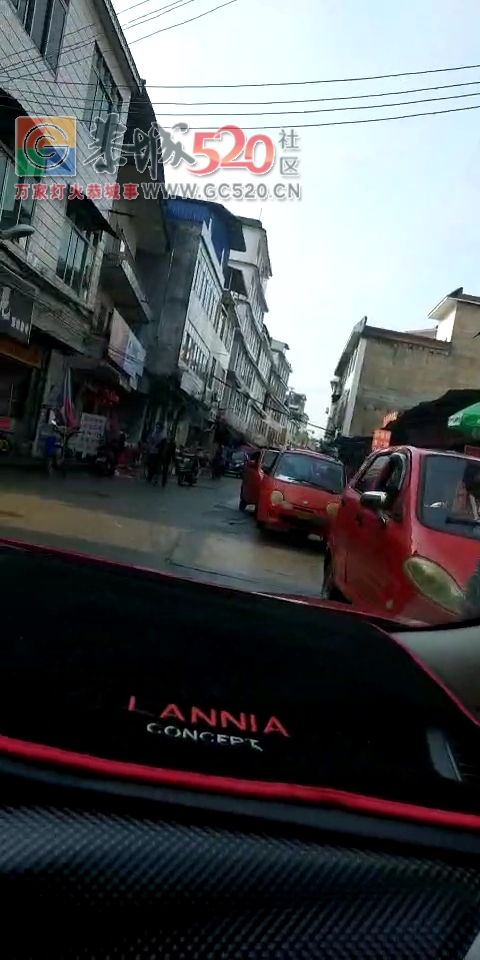 县医院门口这条路天天堵，有没有人管了83 / 作者:花开似花落、 / 帖子ID:259642