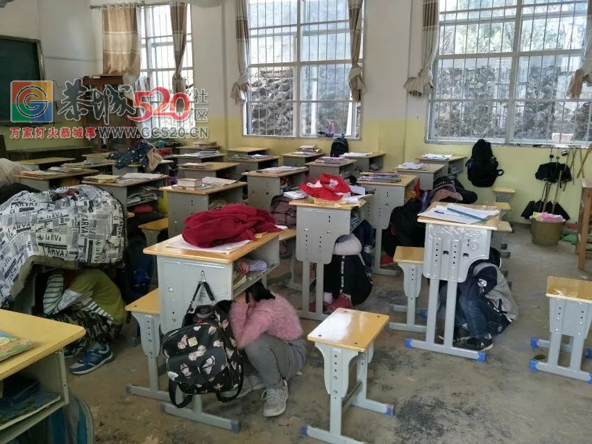 三江乡黄坪小学：开展安全防范演练 提高自我保护能力390 / 作者:九命猫 / 帖子ID:259978