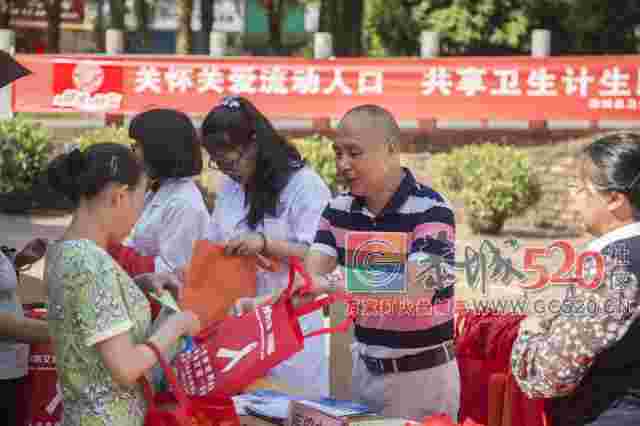 恭城县开展“防治碘缺乏病日”宣传活动，碘缺乏很可怕！这几类人群必须重视了！321 / 作者:看清所以看轻 / 帖子ID:261368