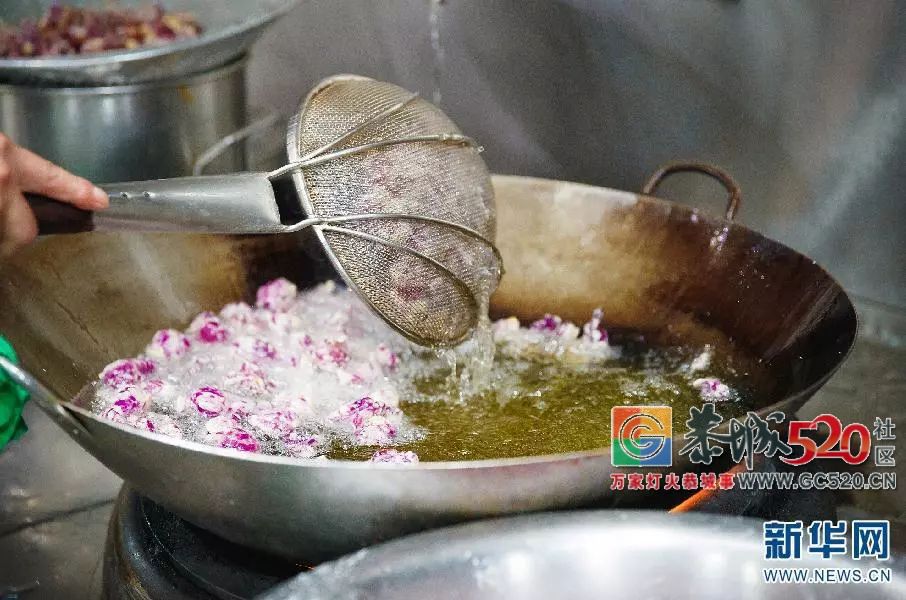 油炸玫瑰、鲜花包子、玫瑰鸡翅……别人家的大学食堂了解一下？597 / 作者:万事难两全 / 帖子ID:261471