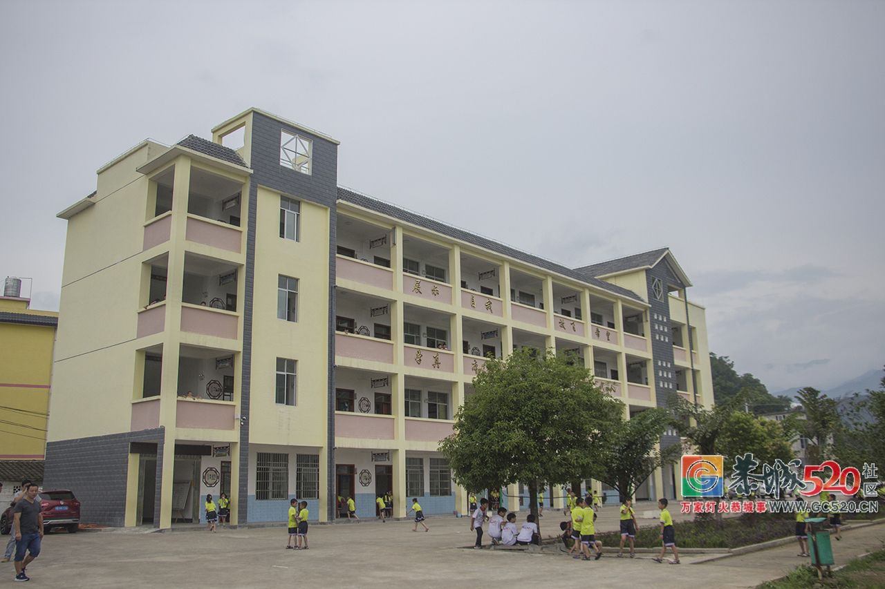 六一期间，恭城520社区走访慰问乡下三所小学！422 / 作者:分类小编 / 帖子ID:261534