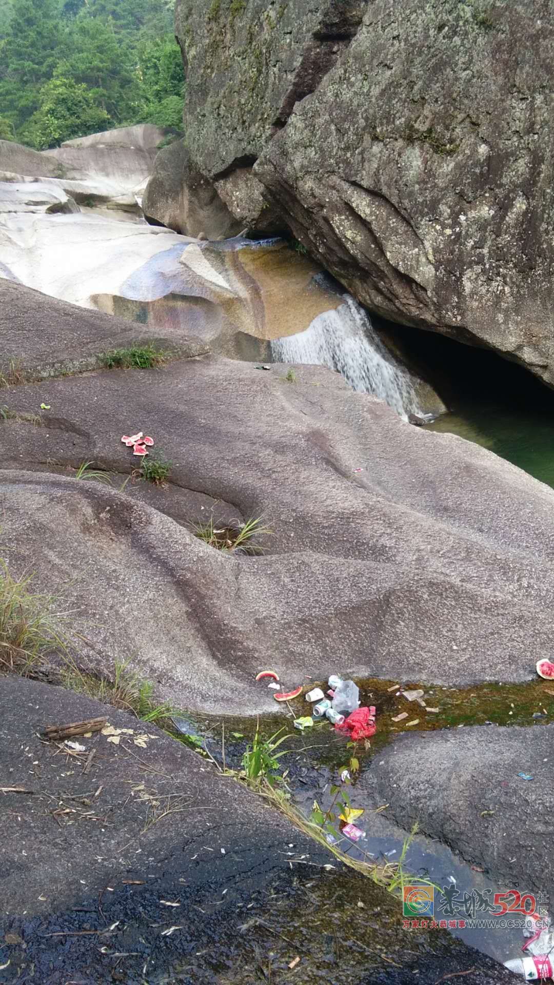去雷劈石旅游的朋友能不能看一下公告10 / 作者:逢时 / 帖子ID:261930