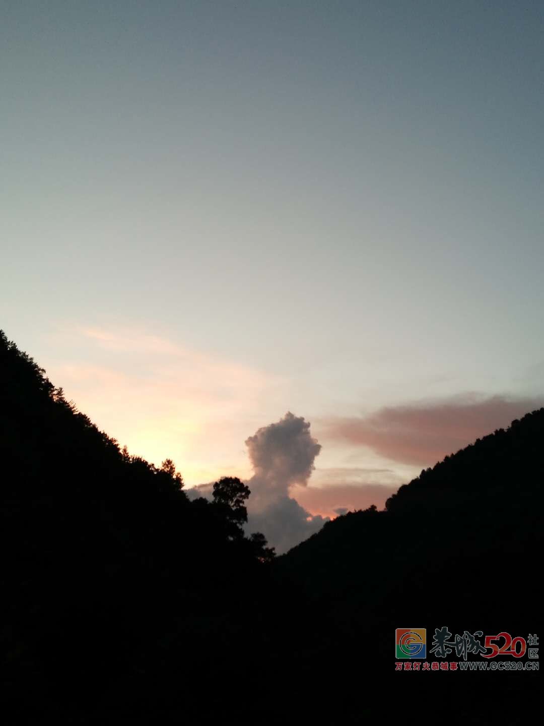 昨夜边在加会大明源硫磺温泉井边惊现帅哥992 / 作者:边吃边拉 / 帖子ID:262937
