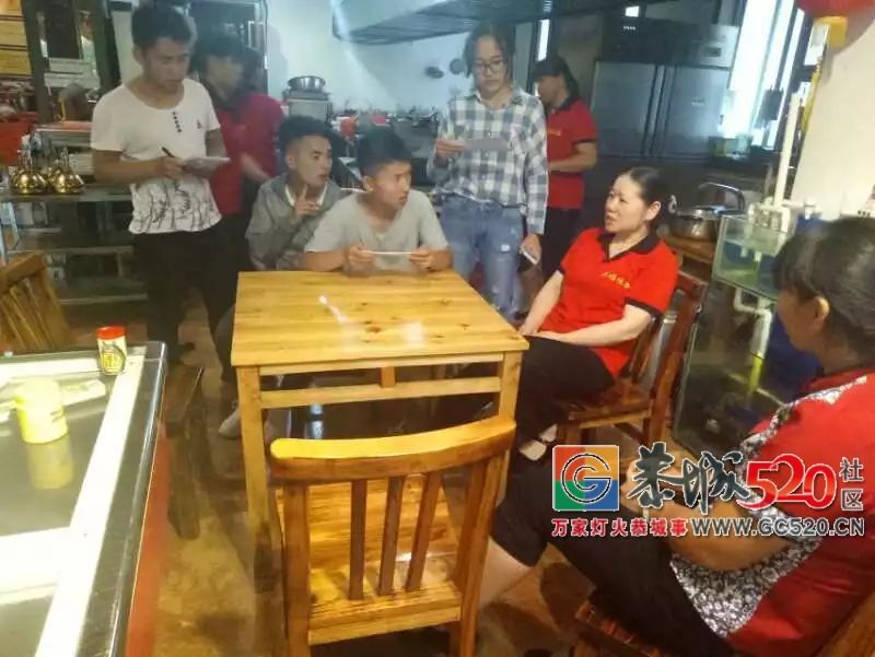 西北民族大学暑期实践活动小分队在恭城调研发展油茶文化产品创意开发485 / 作者:分类小编 / 帖子ID:262943