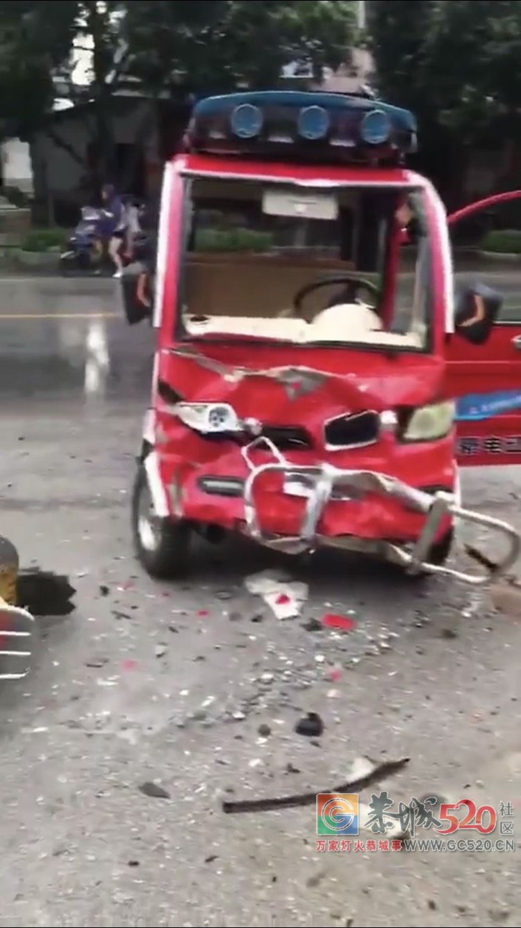 突发！摩托车撞上电动车！173 / 作者:禁咒师 / 帖子ID:262981