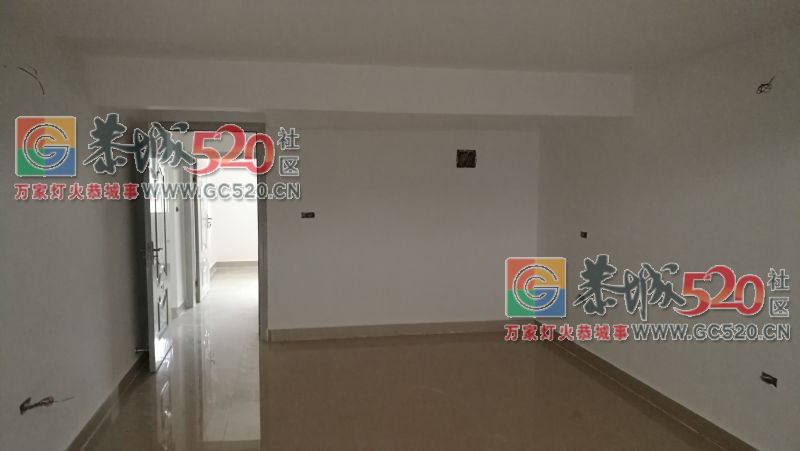 凤凰城现有房屋（一楼，面积约120平方米）出租，可用做办公、物流、仓库、住房等942 / 作者:gc542500 / 帖子ID:263228