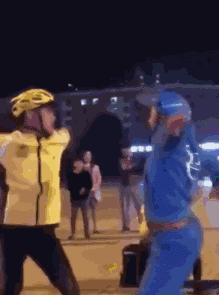 女生深夜点外卖，聊天记录曝光，内容太刺激了！511 / 作者:丽丽看花 / 帖子ID:263875