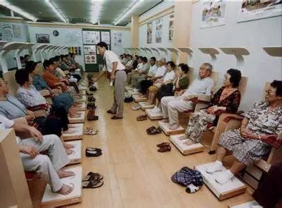 恭城嘉会惊现“洗脑店”，多位老人购买理疗器材，劝都劝不住！843 / 作者:狗婆蛇 / 帖子ID:266040