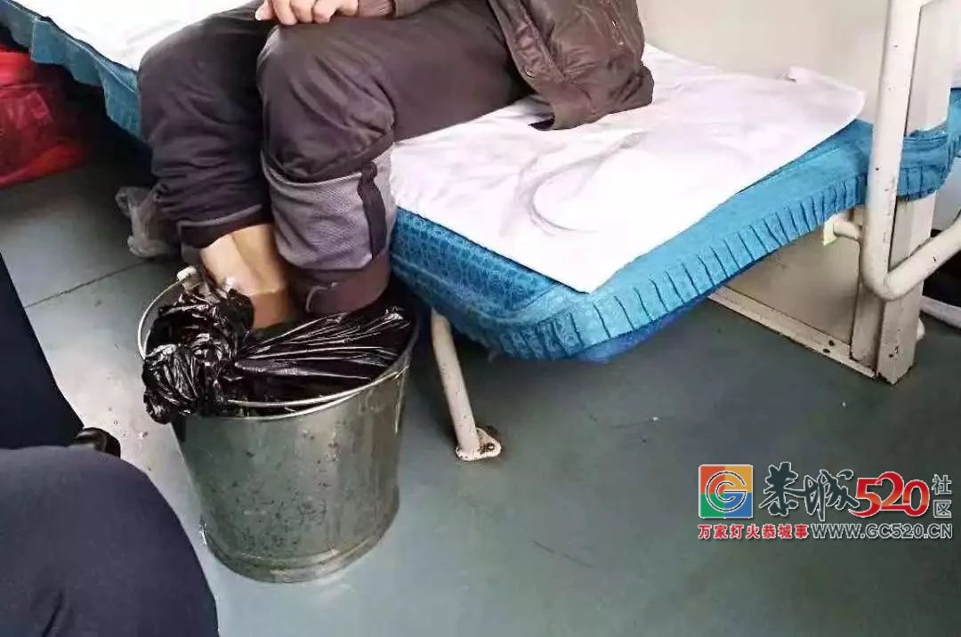 有人要把男子赶下火车，列车长一句话一个动作……结局太感人968 / 作者:逢时 / 帖子ID:266477