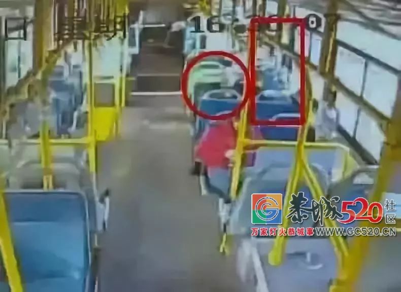 “叔叔，我特别害怕”......小学女生向公交司机求助，司机问明原因后愤然出手！493 / 作者:桂花糕 / 帖子ID:266492