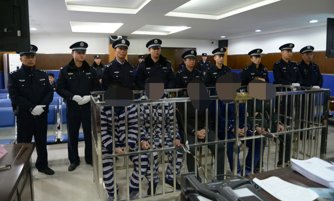 恭城法院公开宣判两起涉恶犯罪案件311 / 作者:baby甜心 / 帖子ID:266814