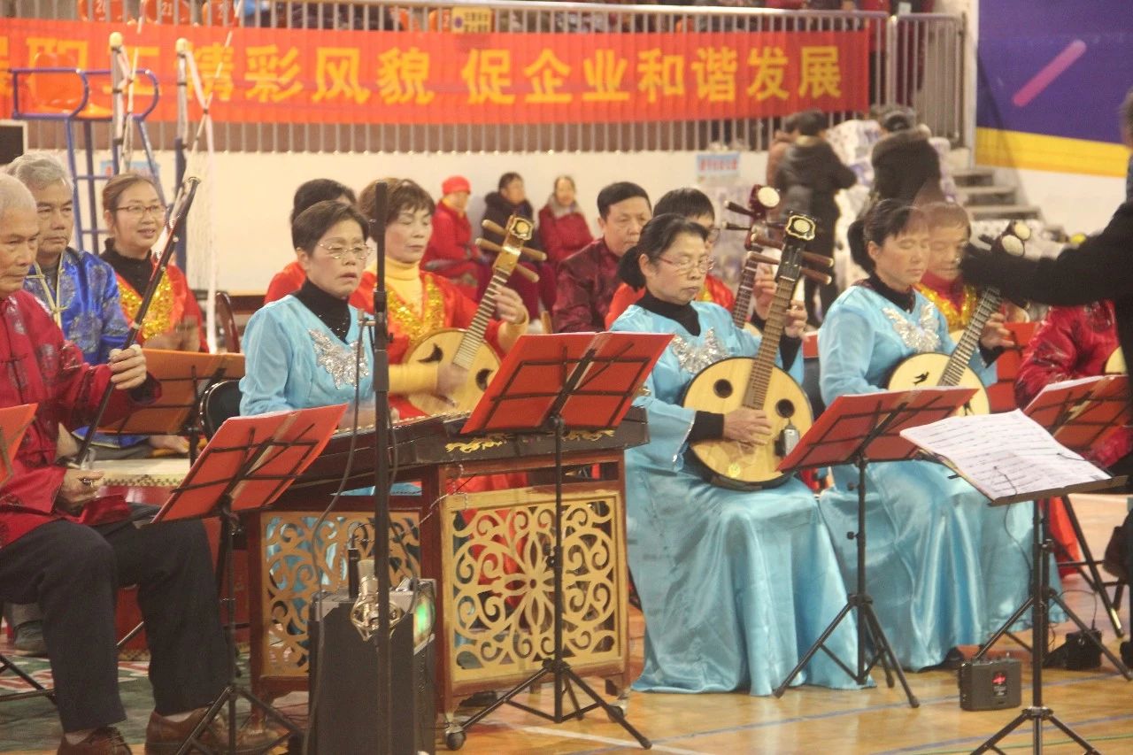 县老年大学在体育馆举行2018年辞旧迎新文艺汇演活动355 / 作者:高负帅 / 帖子ID:266844