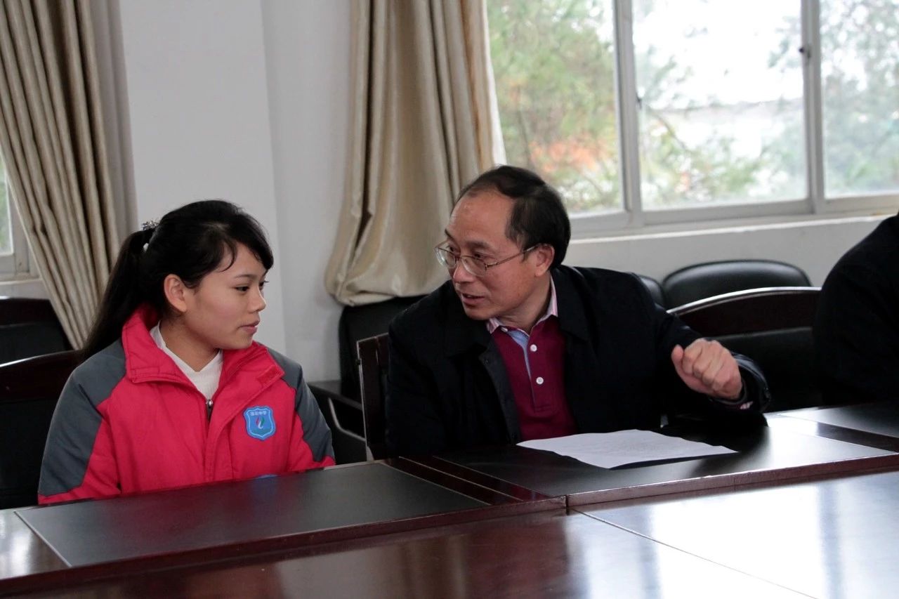 【道德榜样】市文明办到我县开展慰问道德模范活动960 / 作者:单身狗的生活 / 帖子ID:267024