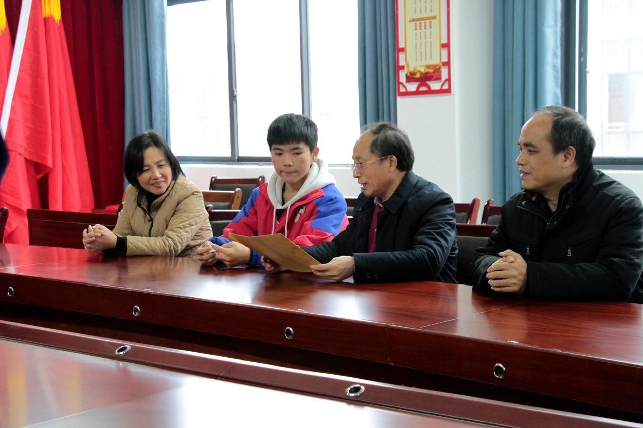 【道德榜样】市文明办到我县开展慰问道德模范活动188 / 作者:单身狗的生活 / 帖子ID:267024