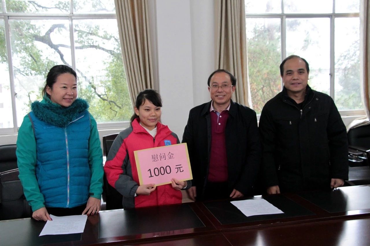 【道德榜样】市文明办到我县开展慰问道德模范活动849 / 作者:单身狗的生活 / 帖子ID:267024