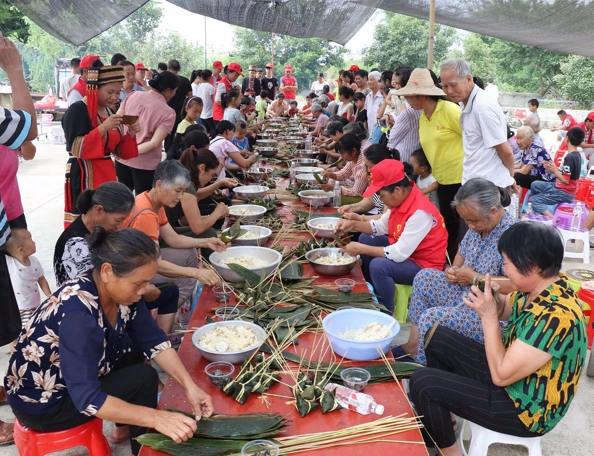 恭城瑶族自治县2018年度中华优秀传统文化“六进” 示范典型和道德模范初步名单公示960 / 作者:深秋的落叶 / 帖子ID:267128