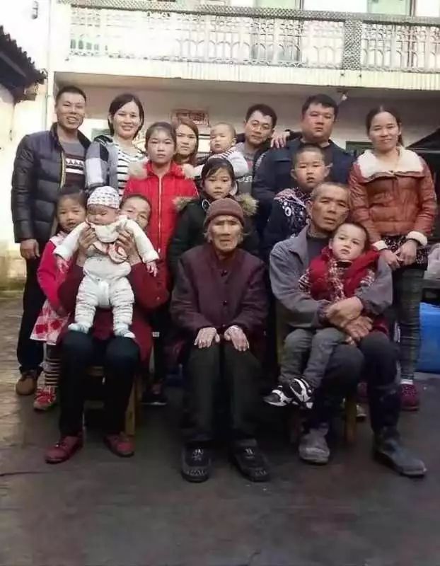 恭城瑶族自治县2018年度中华优秀传统文化“六进” 示范典型和道德模范初步名单公示708 / 作者:深秋的落叶 / 帖子ID:267128