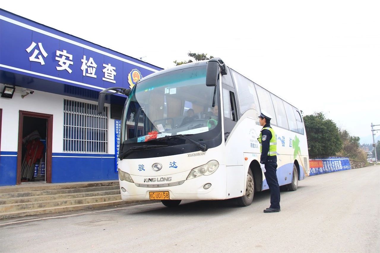 开启“春运模式”| 恭城交警全城严查保平安630 / 作者:高负帅 / 帖子ID:267234