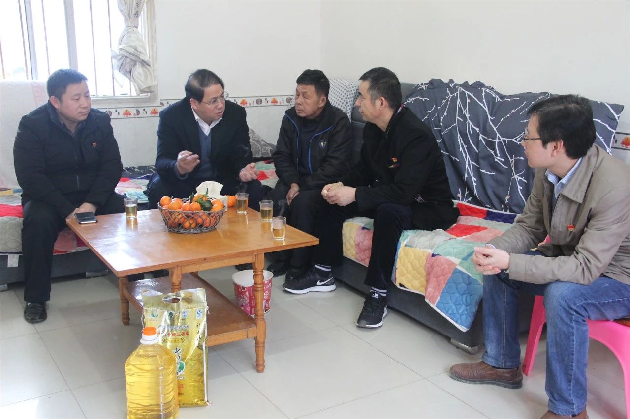 市委常委、组织部长彭东光到恭城指导召开民主生活会817 / 作者:喊我不要脸 / 帖子ID:267250