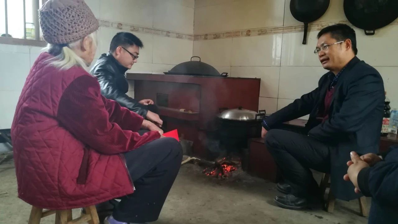 用笔书春送温暖|县委宣传部到联系村开展新春慰问和送春联下乡志愿服务活动47 / 作者:纯粮正宗土鸡 / 帖子ID:267308