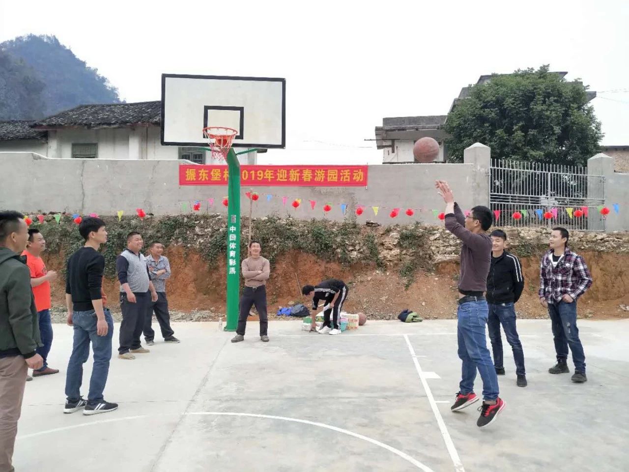 莲花门等村振东堡屯开展迎新春游园活动丰富村民精神文化生活294 / 作者:论坛小编01 / 帖子ID:267335